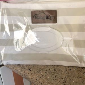 Baby bum diaper clutch